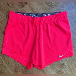 Nike Dri-FIT Bright Pink Athletic Shorts – Women’s Medium